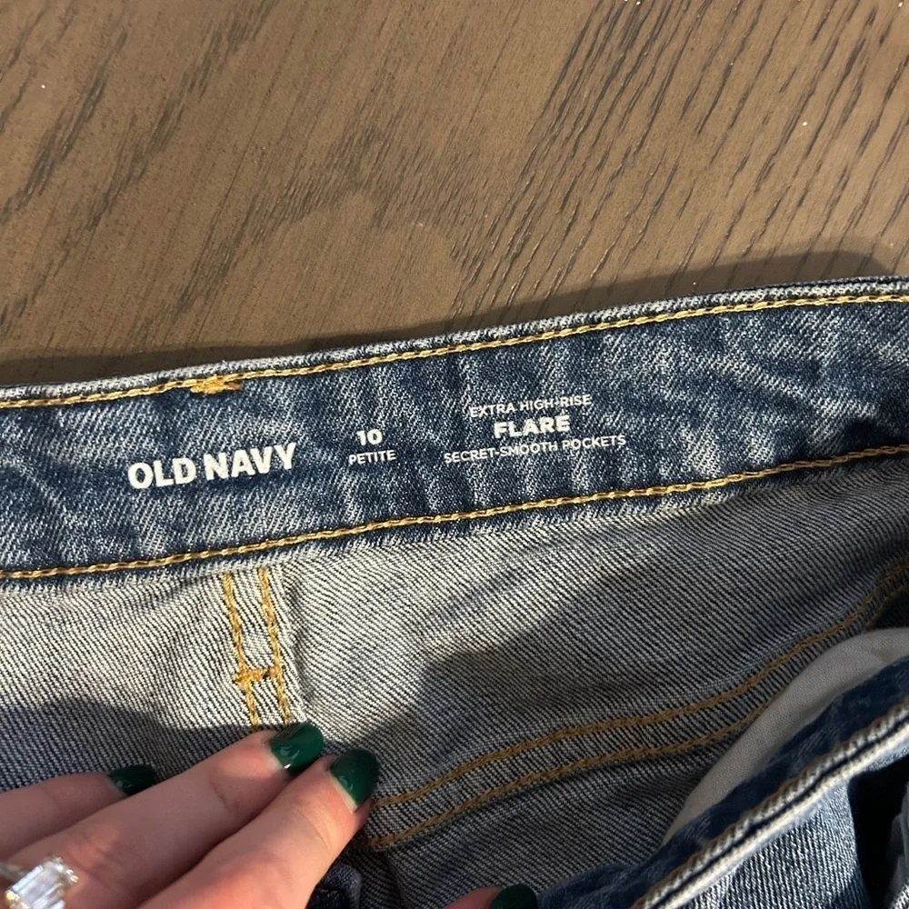 Old Navy Women's Flare Jeans in Blue